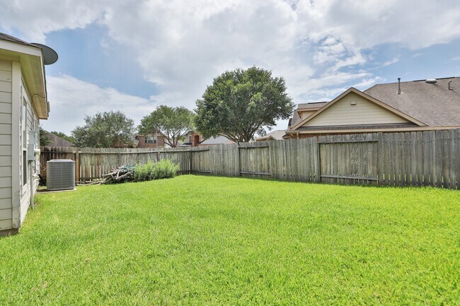 Building Photo - 11023 Heartland Grove Dr