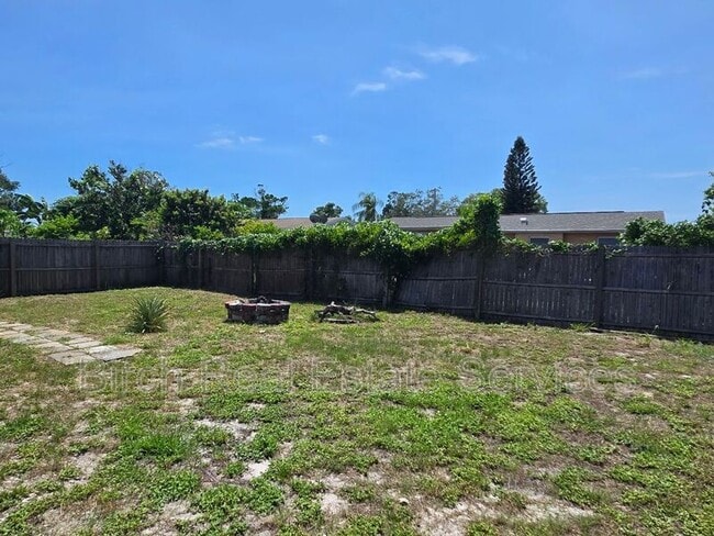 Building Photo - 1247 Chelsea Ln