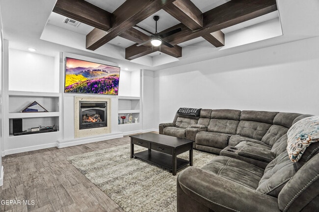 Building Photo - 869 Eastwell Dr