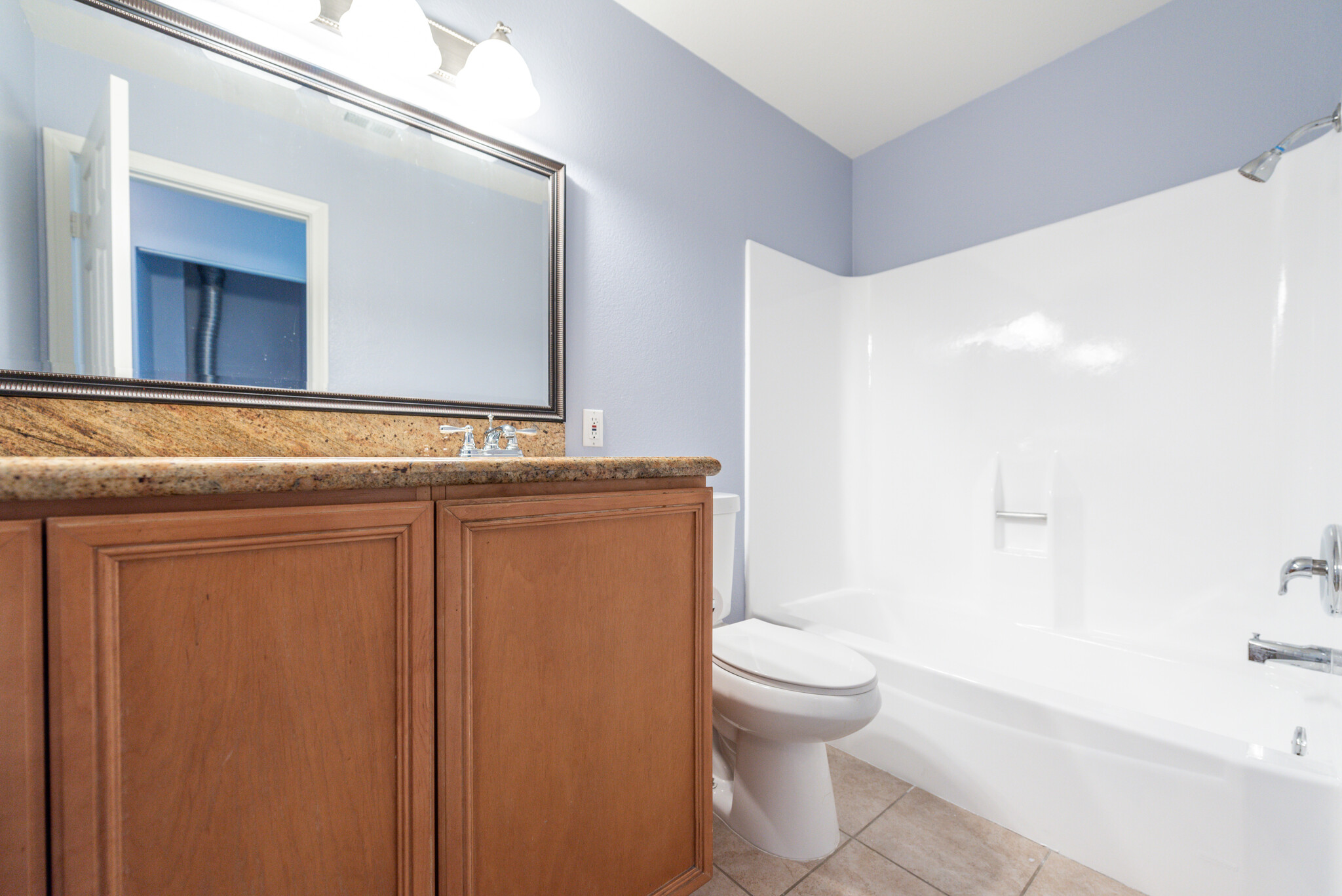 Bathroom 2 - 1554 Border Ave