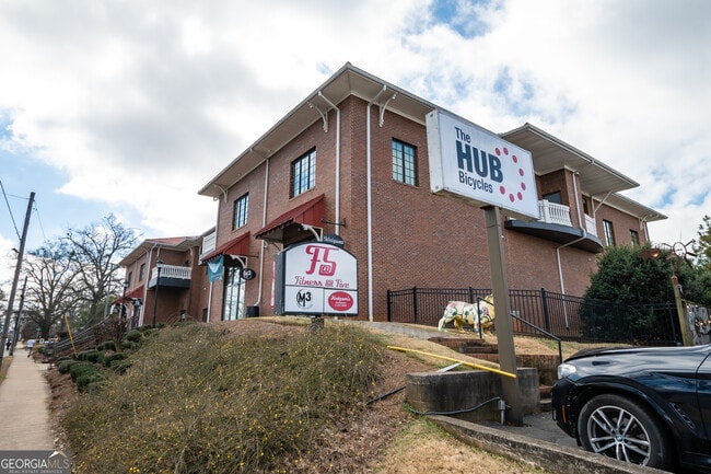 Building Photo - 1441 S Milledge Ave