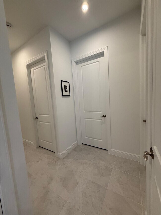 Building Photo - 187 SE Via Sangro