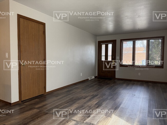 Building Photo - 2719 N Locust St