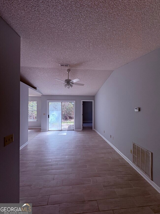 Building Photo - 175 Talbot Ct