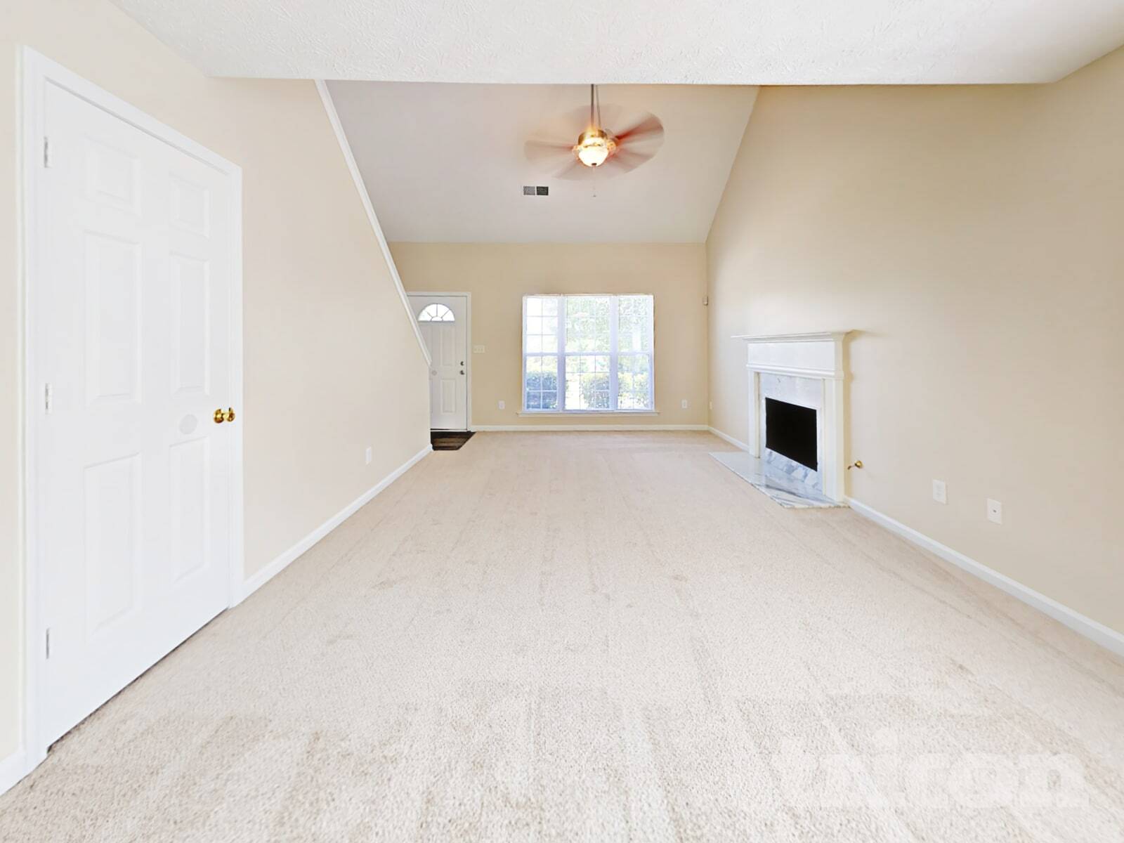 Building Photo - 201 St Charles Ave