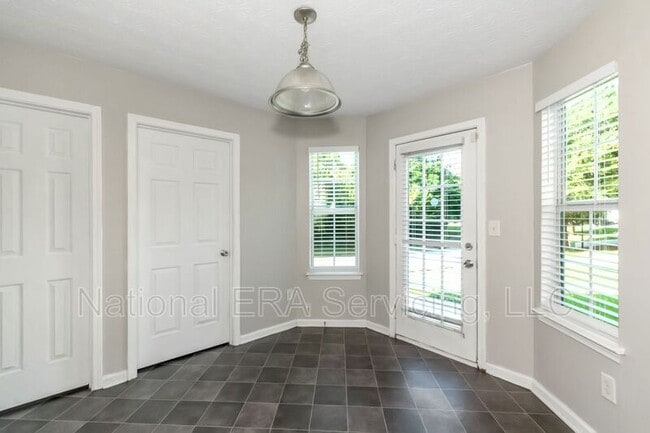 Building Photo - 45 Timberlake Terrace