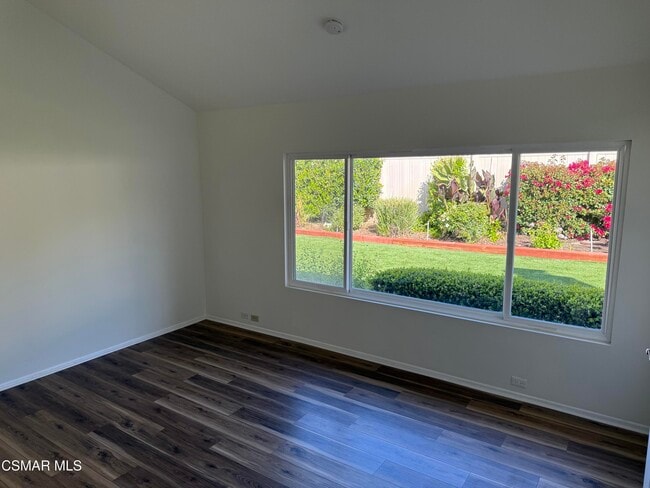 Building Photo - 2737 E Sierra Dr