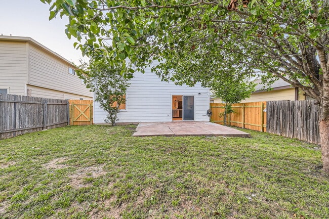 Building Photo - 1625 Anise Dr