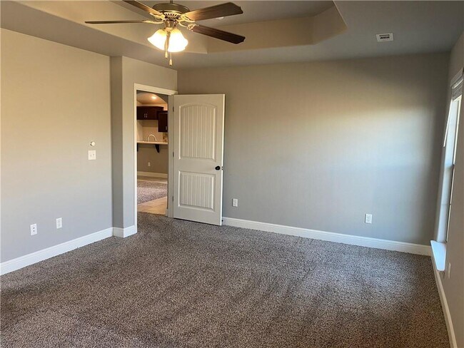 Building Photo - 3550 Macintosh Way