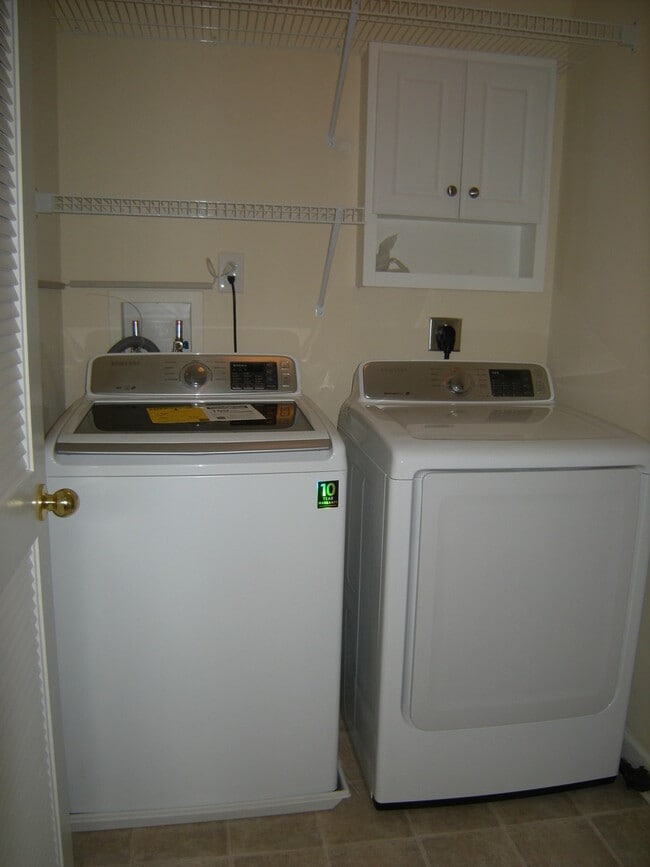 Building Photo - PORT WARWICK