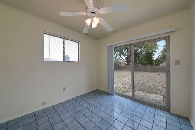 Building Photo - Amazing Three Bedroom in Heart of Rio Rancho!