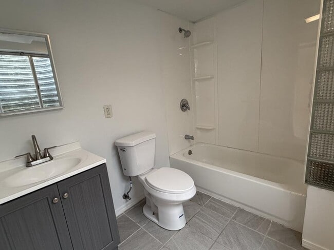 Building Photo - 2354 Nantucket Ln