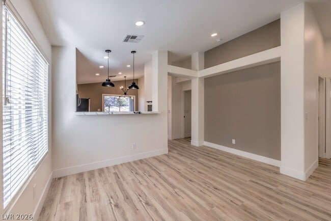 Building Photo - 3227 Velvet Rose St