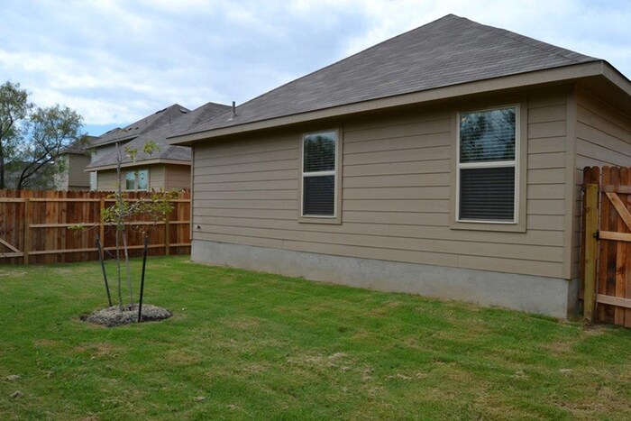 Building Photo - 10718 Goose Way