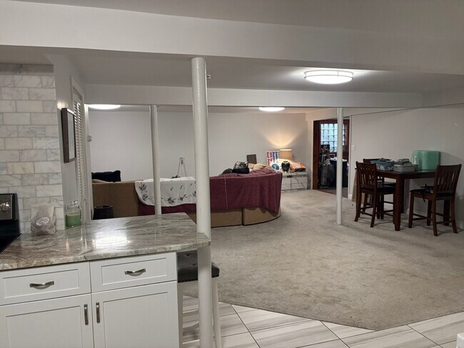 Building Photo - 55 Fox Hill Rd