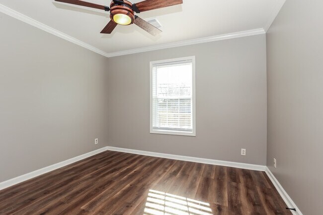 Building Photo - Great 3 Bedroom Home in Clarksville, TN