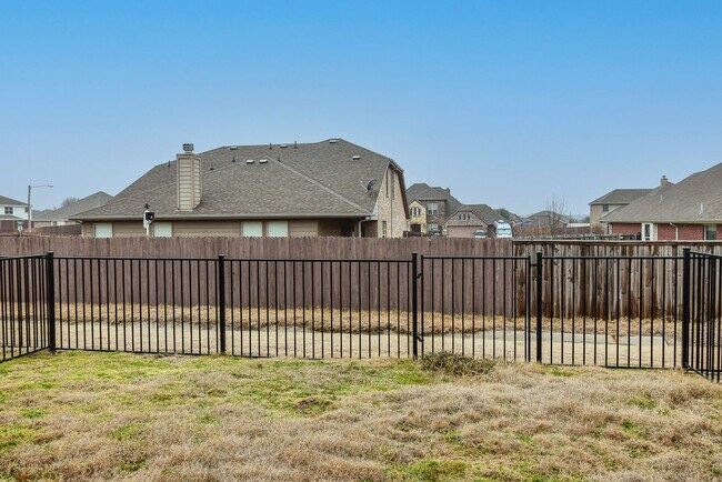 Building Photo - 6819 Jade Dr