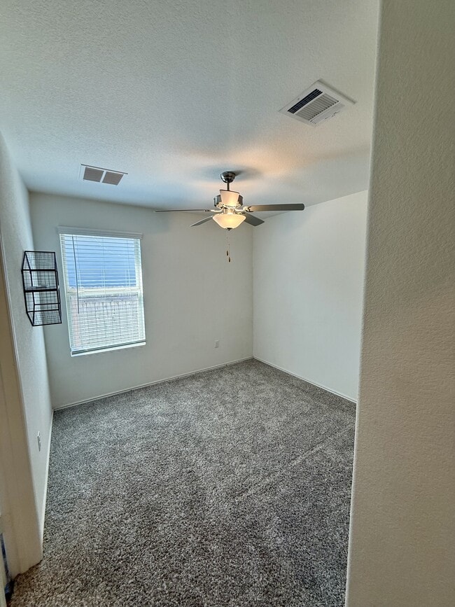 Building Photo - 3908 Ignacio Dr