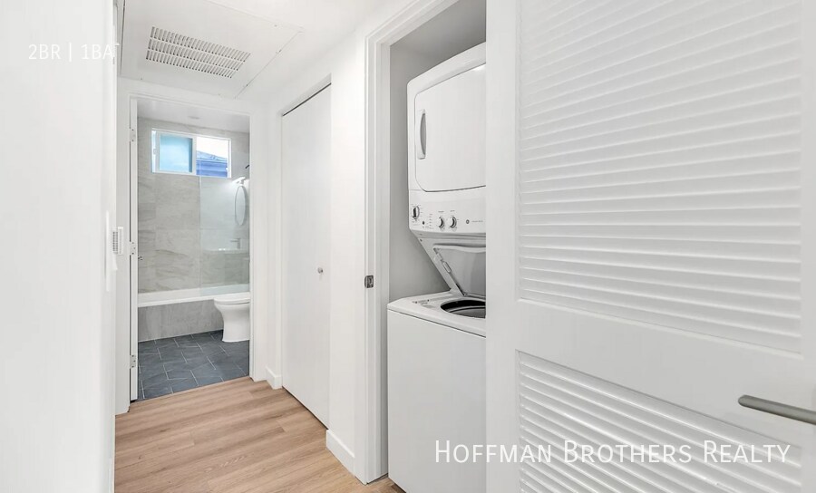 Building Photo - 233 Rosemont Ave