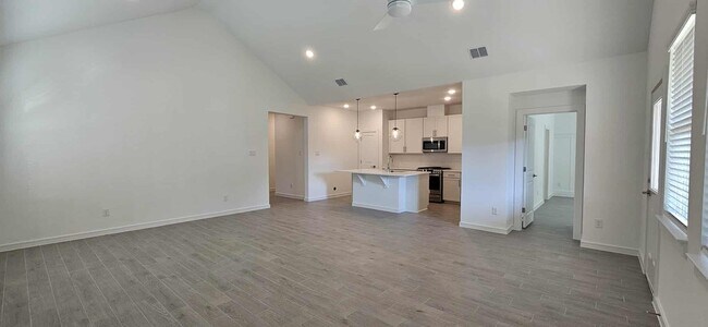 Primary Photo - 8422 Bay Oaks Dr