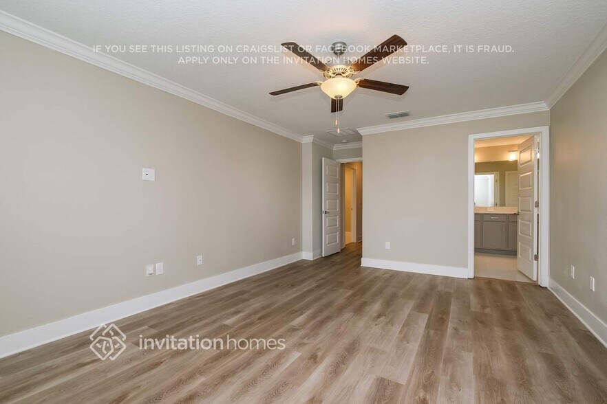 Building Photo - 9808 Little Bluestem Dr
