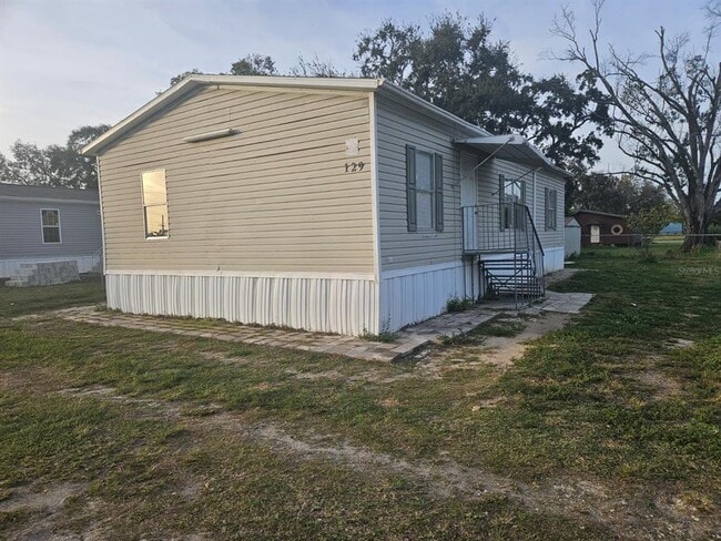 Building Photo - 129 4th St