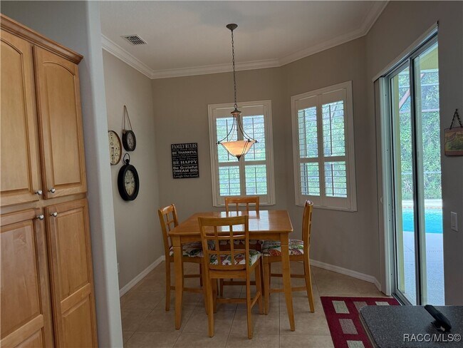 Building Photo - 12 Sweet Peas Ct