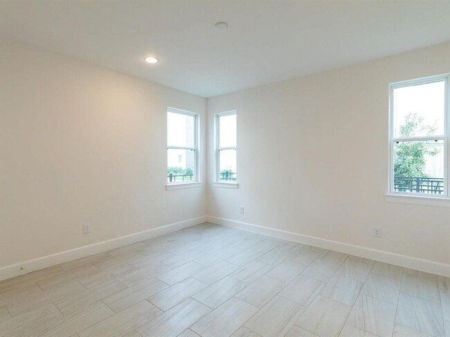 Building Photo - 2734 Eado Edge Ct