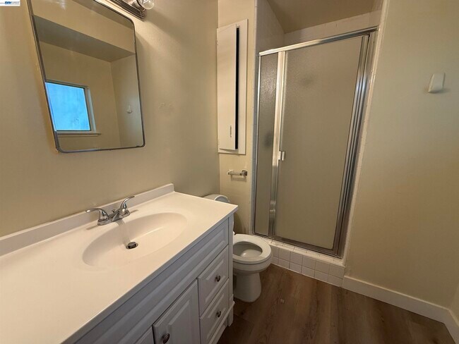 Building Photo - 1420 Primrose Way