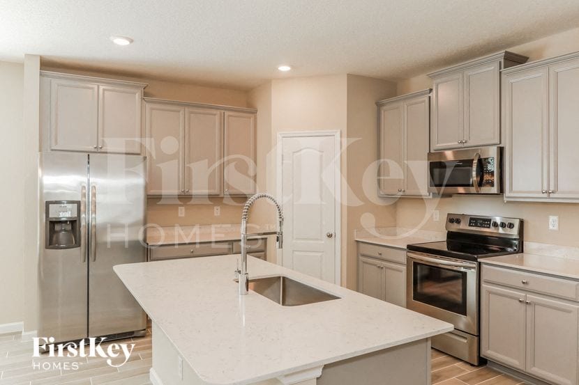 Building Photo - 413 Stone Arbor Ln