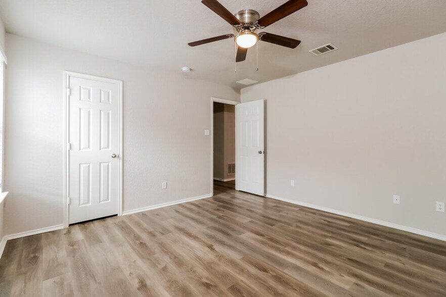 Building Photo - 331 Altamont St
