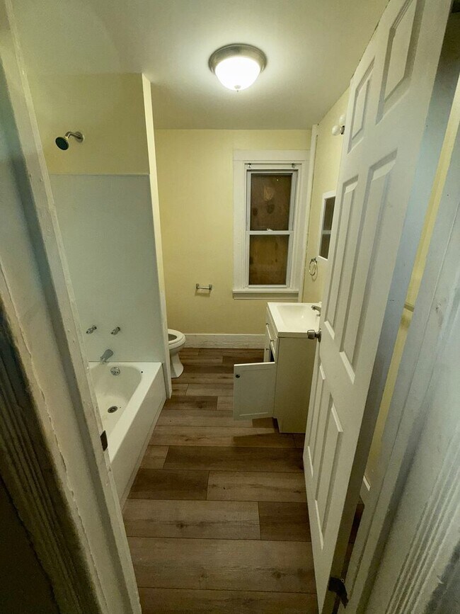 Building Photo - *Friendly Road, LLC 3404-3406 Walton Ave