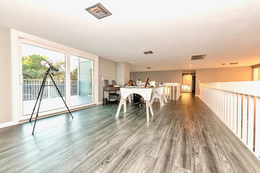 Building Photo - 16887 97th Way N