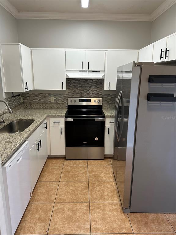 Building Photo - 6007 Scotchwood Glen