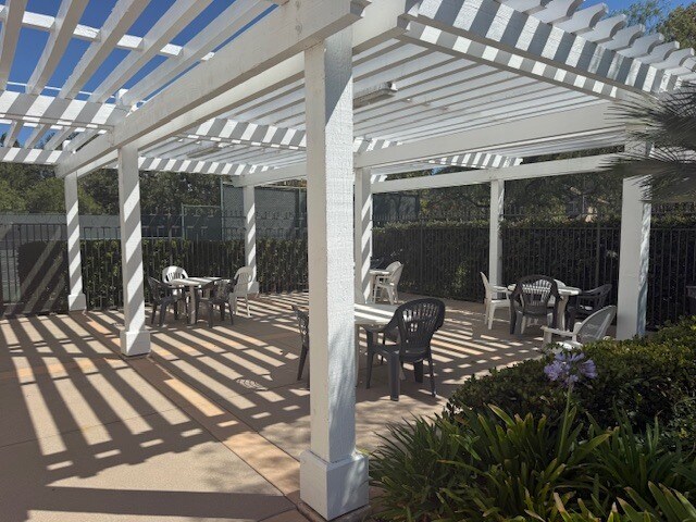 Building Photo - 3128 La Casa Ct