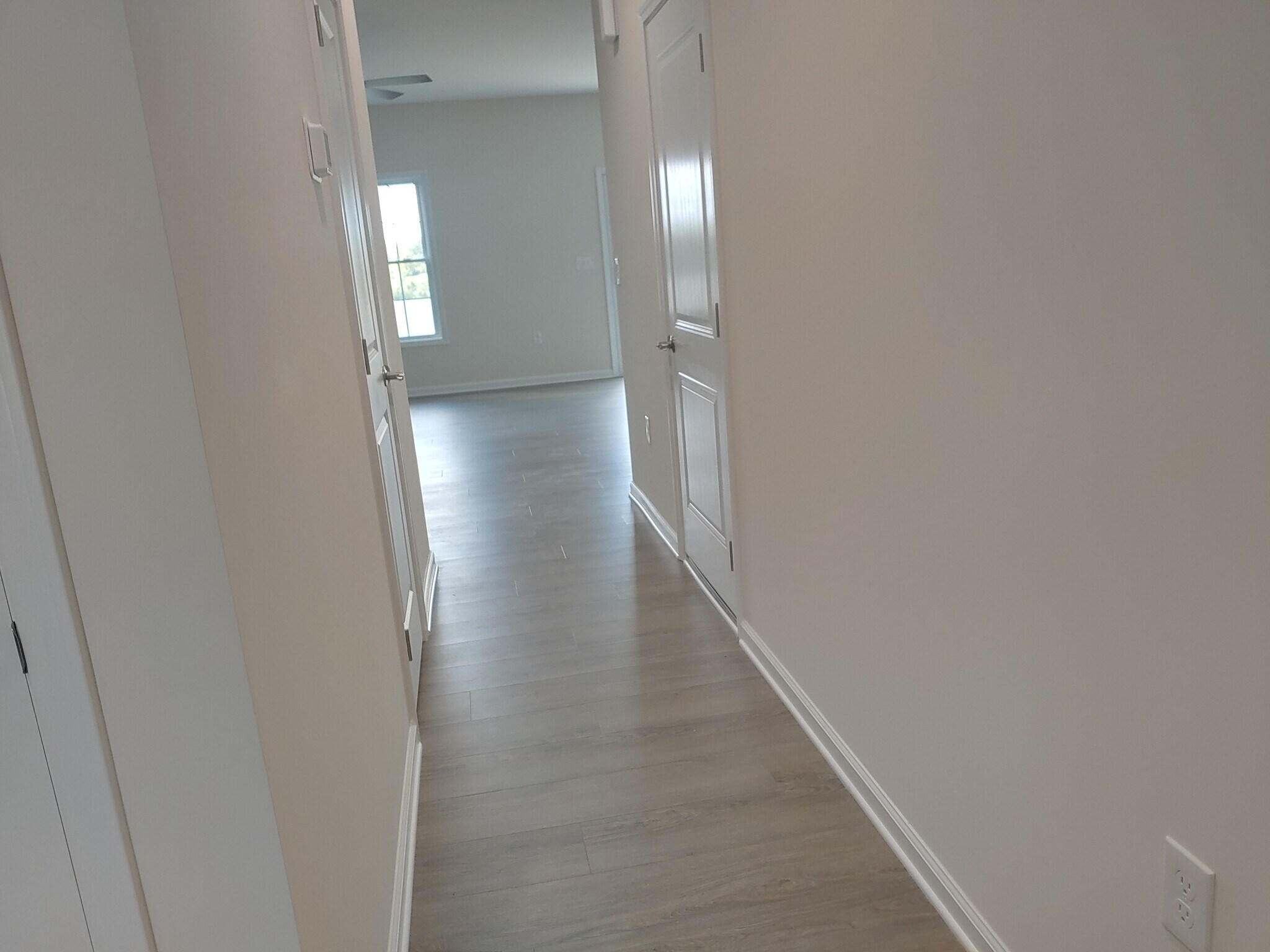 Upstairs hallway - 6138 Warren Newcomb Dr