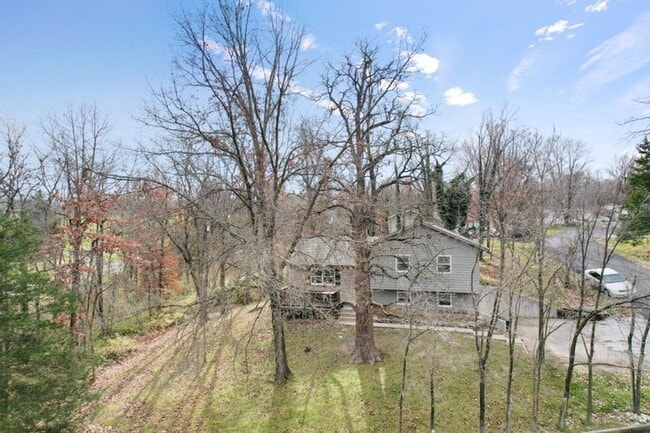 Building Photo - Beautiful Single Family Home