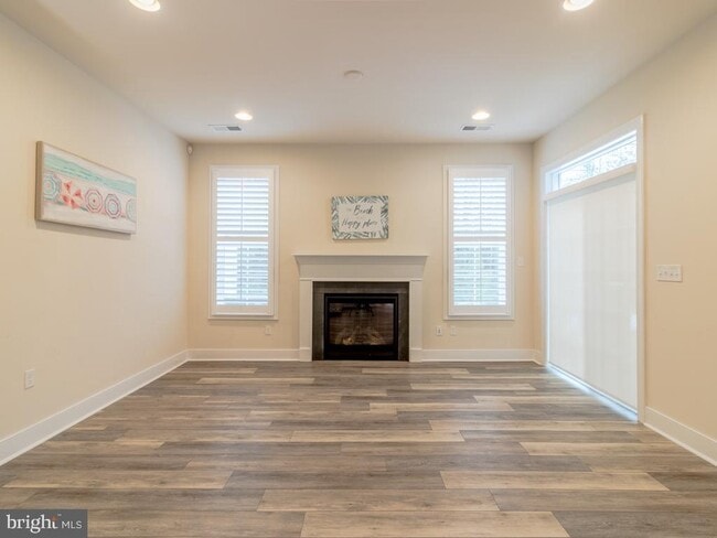 Building Photo - 35753 Carmel Terrace