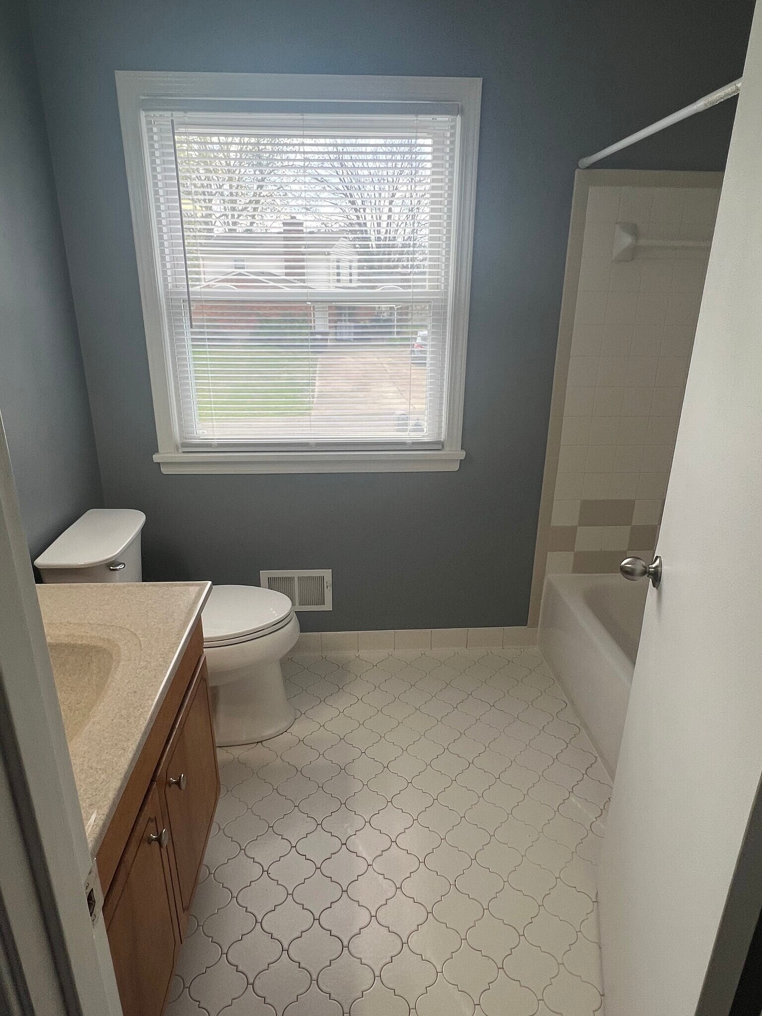 Building Photo - 8005 Casualwood Ct