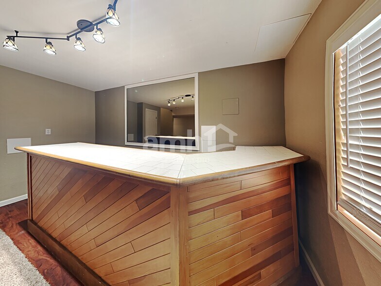 Building Photo - 6616 Monaco Way