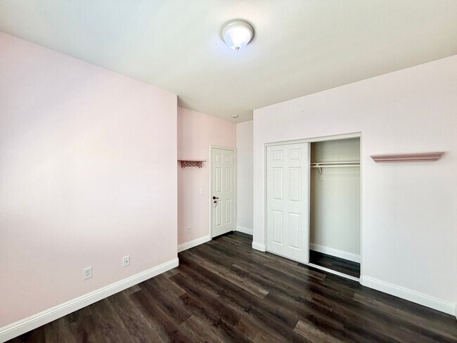 Building Photo - Beautifully Renovated 4 Bedroom Home with INCLUDED Solar, Large Backyard & Gazebo