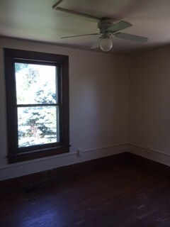 Bedroom - 53 N Fairview St