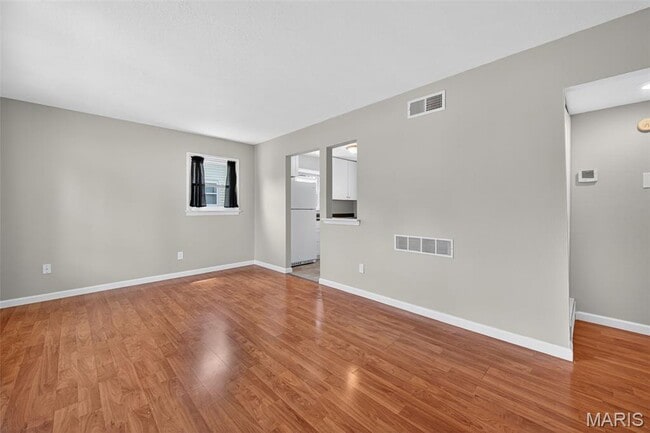 Building Photo - 340 Hillcrest Blvd