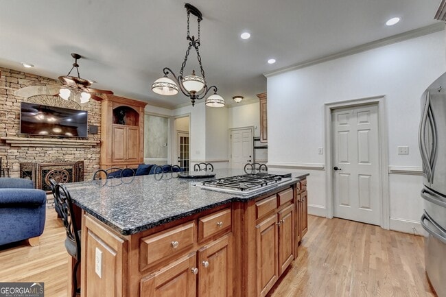 Building Photo - 8910 Pinehurst Cove