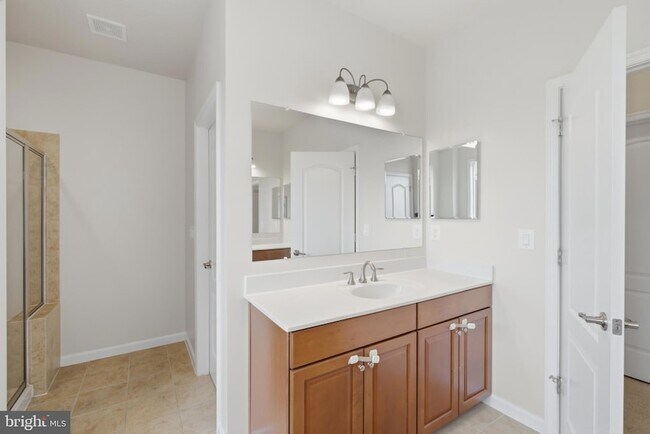 Building Photo - 20920 Ashburn Heights Dr
