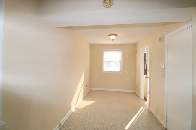 Building Photo - 4001 25th Ave