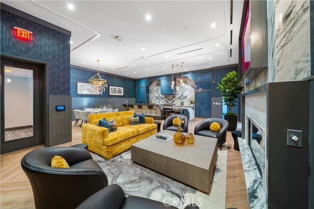 Building Photo - 565 Anton Blvd