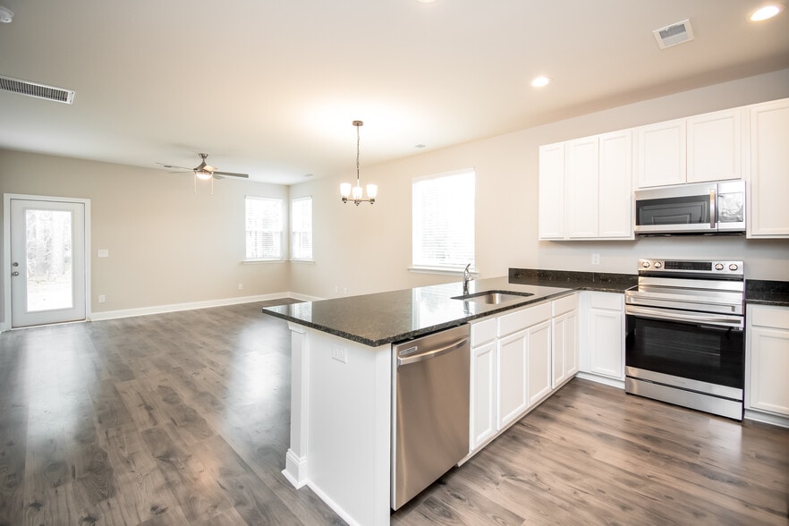 Building Photo - 1184 Warrens Way