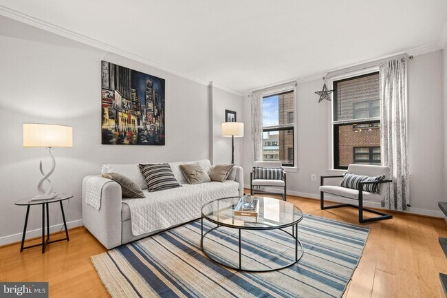 Building Photo - 631 D St NW