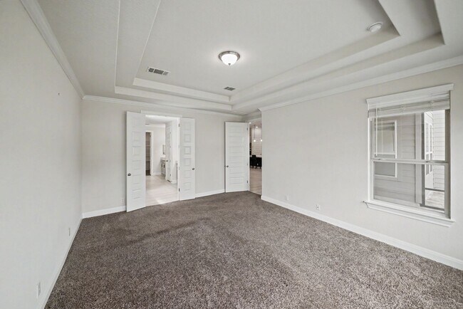 Building Photo - Stunning 4BR Home with 3-Car Garage in Turning Stone - Realtor Commission: $750